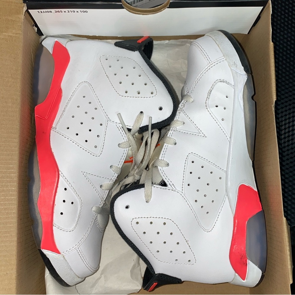 JORDAN 6 RETRO BP
